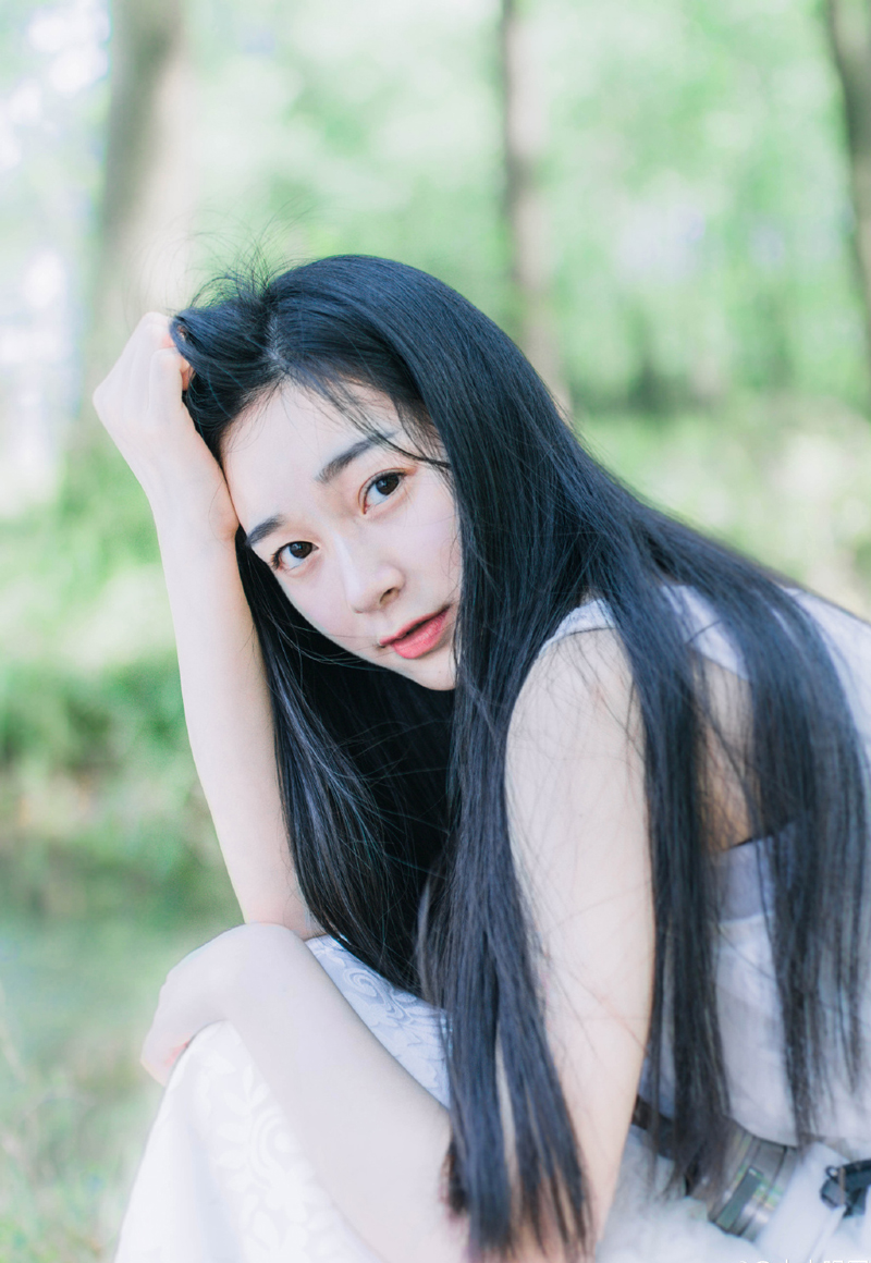“呃~”